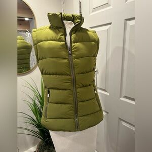NWT green fall vest!